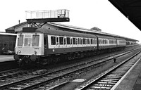 Class 117 DMU at Reading