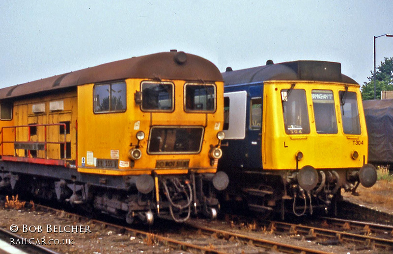 Class 117 DMU at Leamington Spa