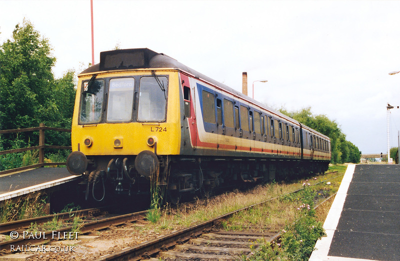 Class 117 DMU at Stewartby Green Lanes Halt