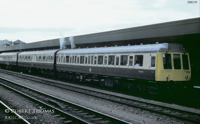 Class 117 DMU at Cardiff Central