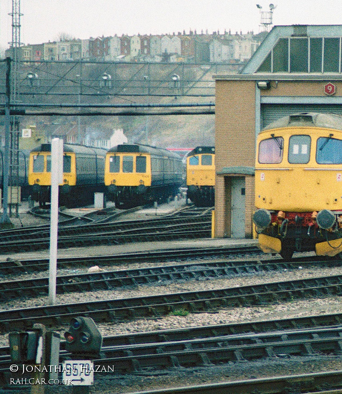 Class 117 DMU at Bristol Bath Road