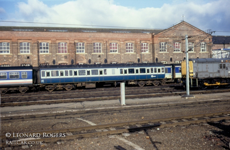 Class 117 DMU at Doncaster