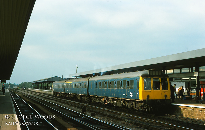 Class 117 DMU at Oxford