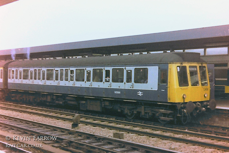 Class 117 DMU at Oxford