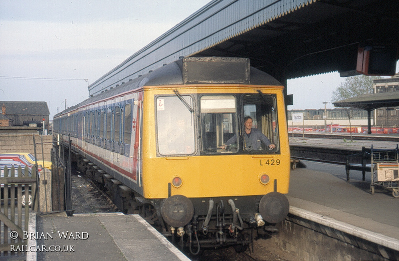 Class 117 DMU at Taunton