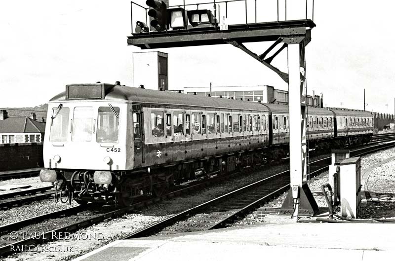 Class 117 DMU at Cardiff Central