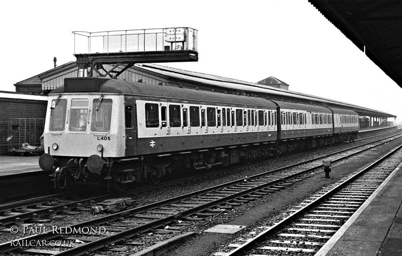 Class 117 DMU at Reading