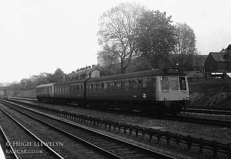 Class 117 DMU at West Ealing