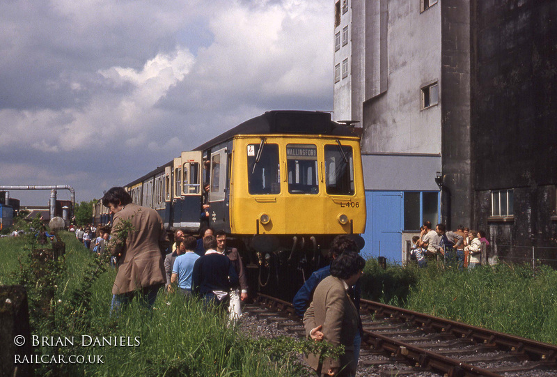 Class 117 DMU at Wallingford