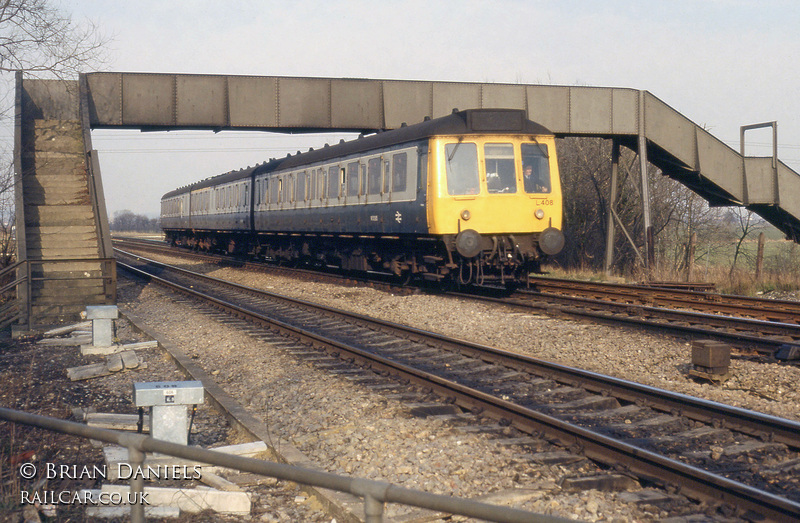 Class 117 DMU at Didcot North Junction