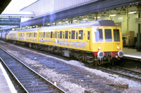 Class 118 DMU at Exeter St Davids