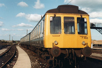 Class 118 DMU at Westbury