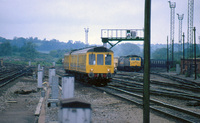 Class 118 DMU at Westbury