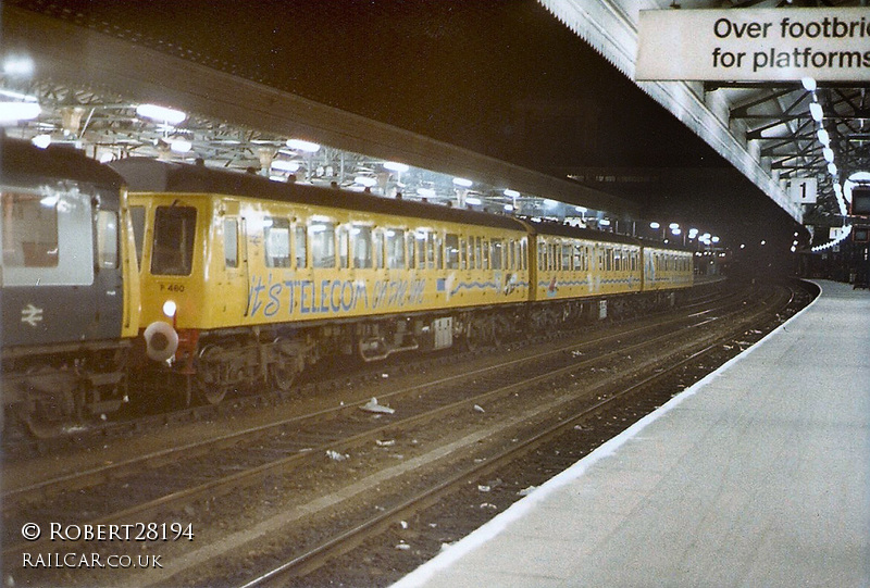 Class 118 DMU at Exeter St Davids