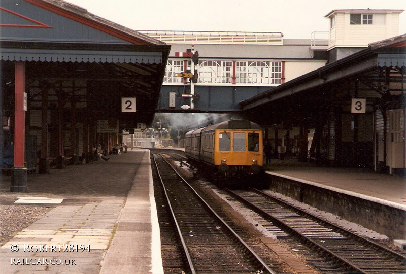 Class 118 DMU at Newton Abbot