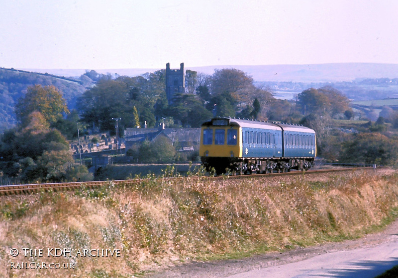 Class 118 DMU at Gunnislake