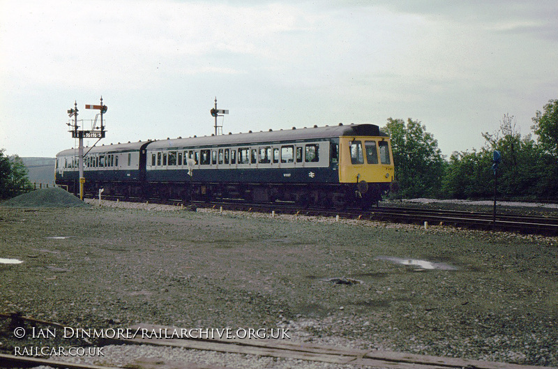 Class 118 DMU at Liskeard