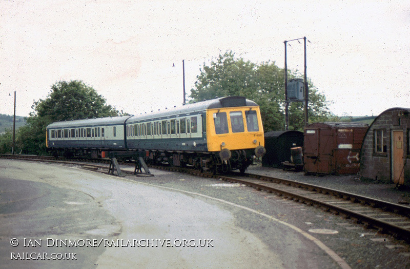 Class 118 DMU at Liskeard