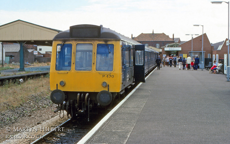 Class 118 DMU at Exmouth