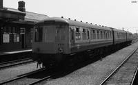 Class 119 DMU at Worcester Shrub Hill