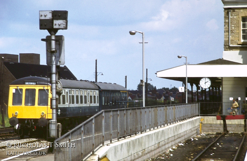 Class 119 DMU at Swindon