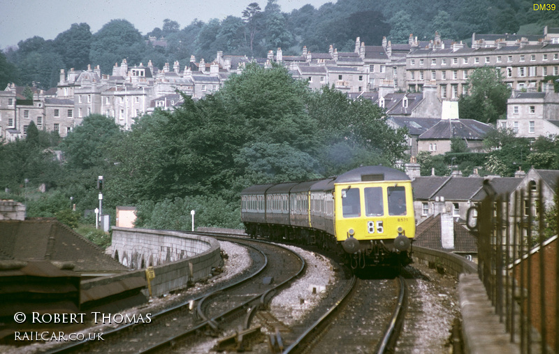 Class 119 DMU at Bath Spa