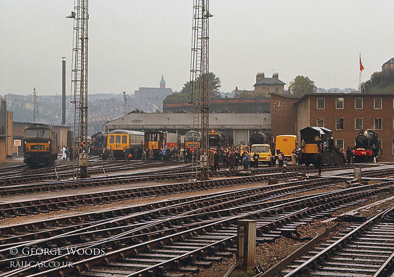 Class 119 DMU at Bristol Bath Road