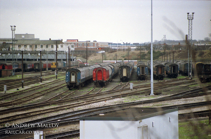 Class 119 DMU at Old Oak Common depot