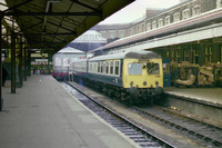 Class 120 DMU at Swansae High Street