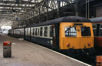 Class 120 DMU at Glasgow Central