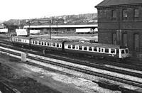 Class 120 DMU at Nottingham