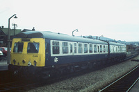 Class 120 DMU at Neath General