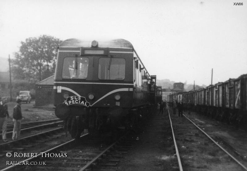 Class 120 DMU at Gwaun-Cae-Gurwen