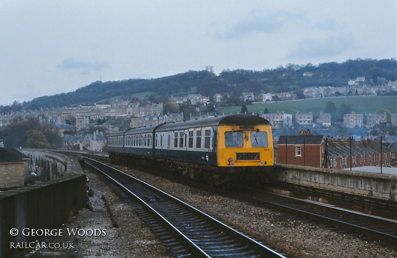 Class 120 DMU at Bath Spa