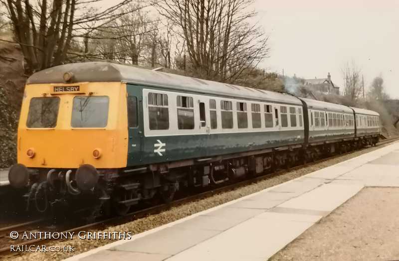 Class 120 DMU at Ince and Elton