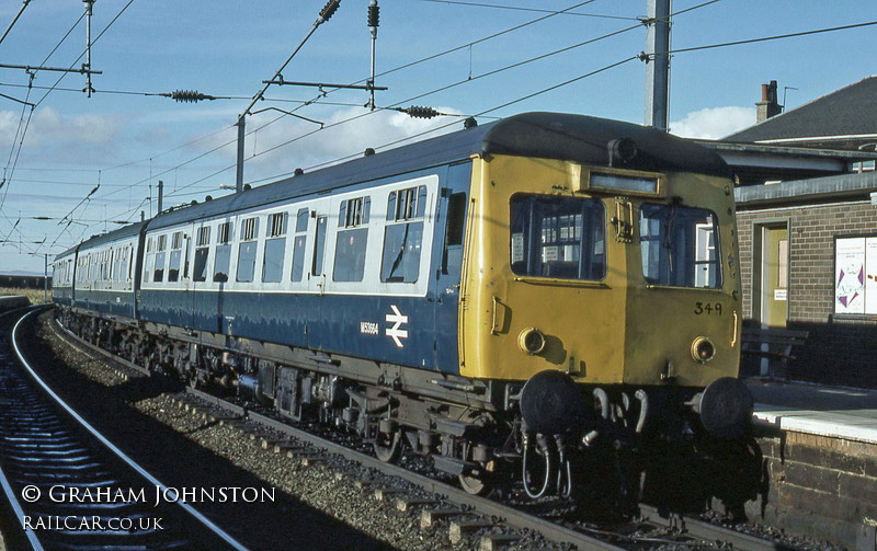 Class 120 DMU at 