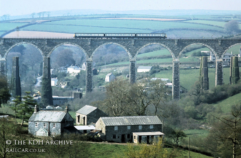 Class 120 DMU at Moorswater Viaduct