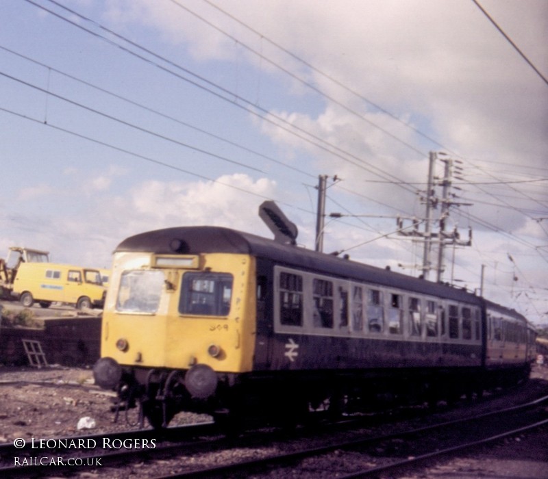 Class 120 DMU at Kilwinning