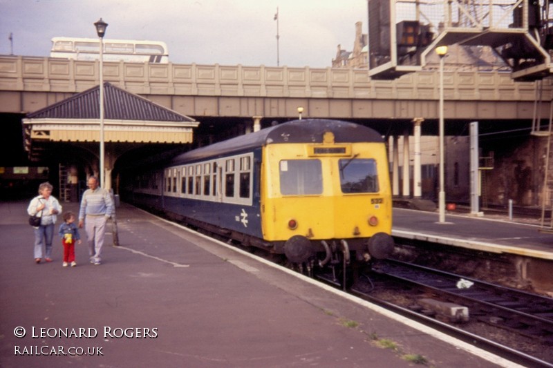 Class 120 DMU at Edinburgh Waverley