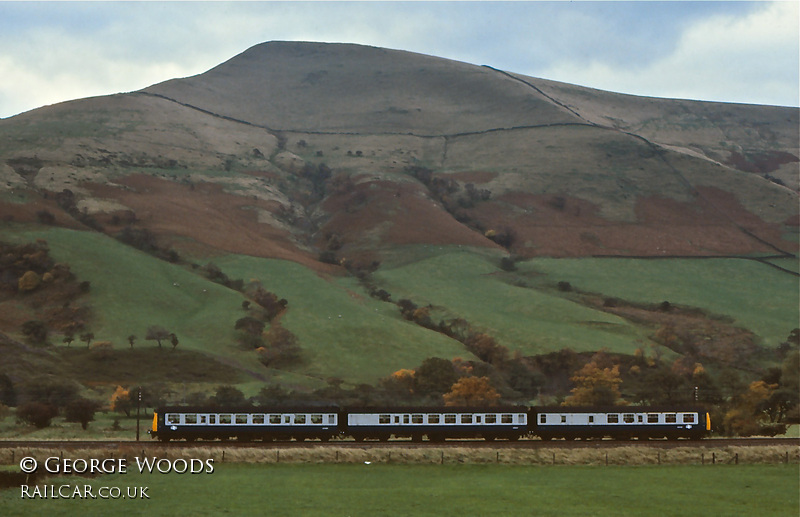 Class 120 DMU at Hope Valley