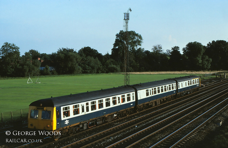 Class 120 DMU at Dringhouses