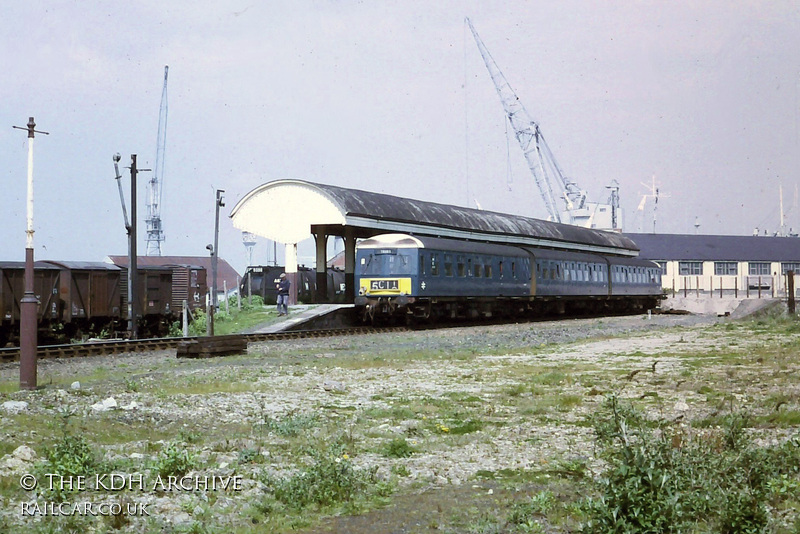 Class 120 DMU at Falmouth