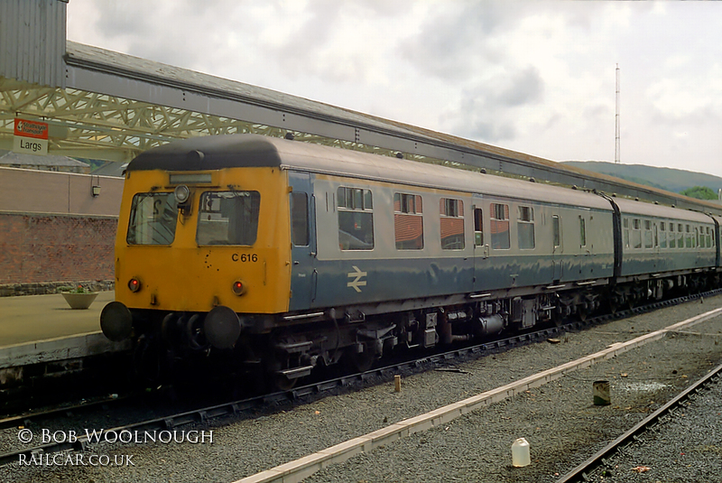 Class 120 DMU at Largs Station