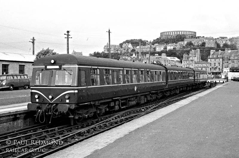 Class 120 DMU at Oban