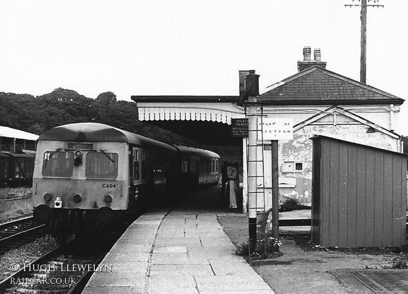 Class 120 DMU at Milford Haven