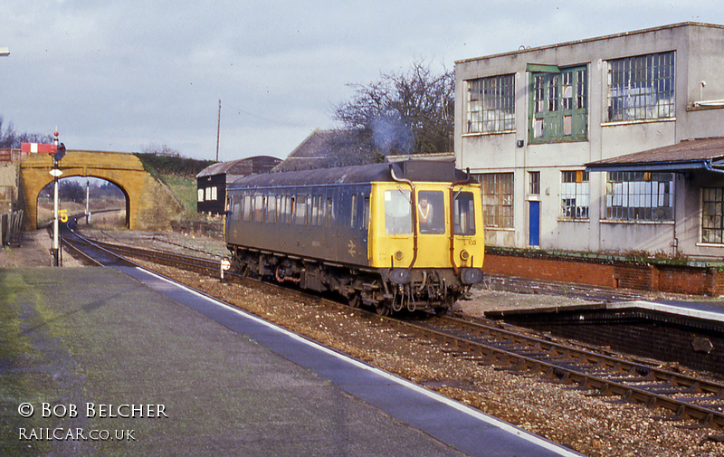 Class 121 DMU at Moreton-in-Marsh