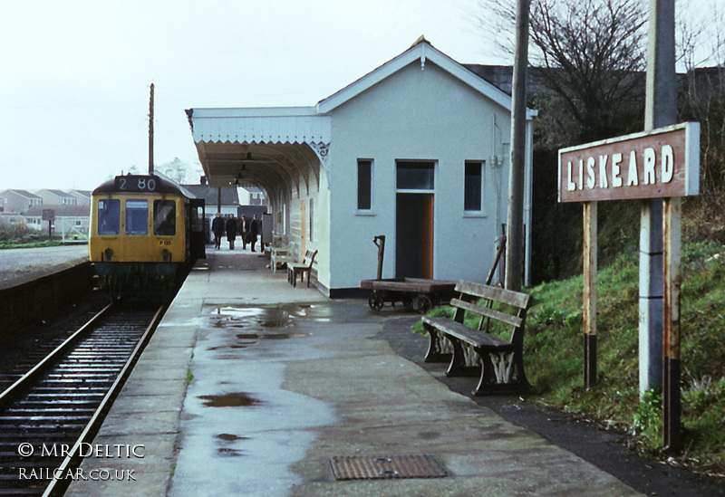 Class 121 DMU at Liskeard