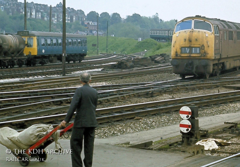 Class 121 DMU at Exeter St Davids