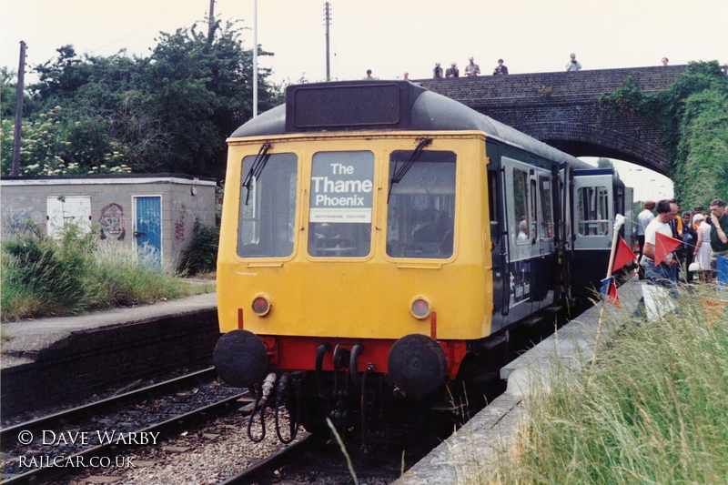 Class 121 DMU at Thame