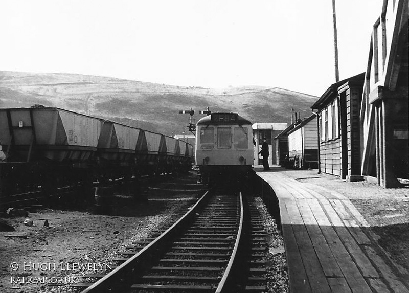 Class 121 DMU at Cymmer Afon